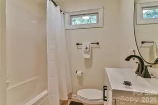 505 Monte Vista Rd, Candler, NC 28715 - Photo 15