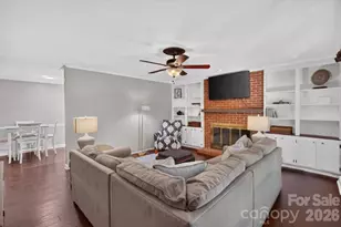 4124 Bridgewood Ln, Charlotte, NC 28226 - Photo 13
