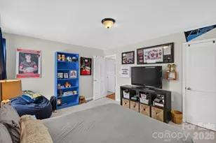 4124 Bridgewood Ln, Charlotte, NC 28226 - Photo 21