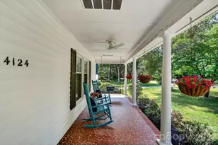 4124 Bridgewood Ln, Charlotte, NC 28226 - Photo 3