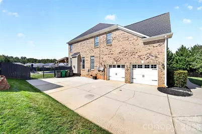 16803 Silversword Drive, Charlotte, NC 28213 - Photo 35