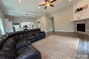 1473 Pleasant School Rd, Gaffney, SC 29341 - Photo 5
