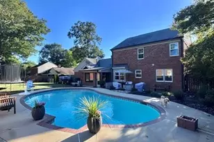 241 Linville Dr, Matthews, NC 28105 - Photo 3