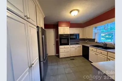 3204 Bass Avenue, Valdese, NC 28690 - Photo 7