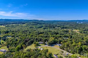 6041 Kaylas Ridge Rd, Connelly Springs, NC 28612 - Photo 5