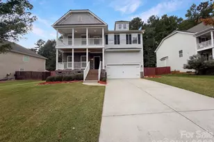 330 Windy Pine Dr, Lake Wylie, SC 29710 - Photo 1