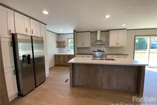 5726 Landon Pl, Heath Springs, SC 29058 - Photo 5