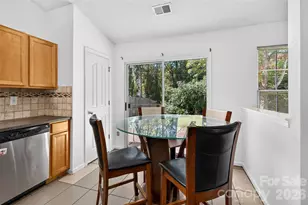 5327 Fernhill Dr, Charlotte, NC 28217 - Photo 7