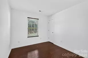 5327 Fernhill Dr, Charlotte, NC 28217 - Photo 13