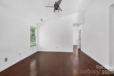 5327 Fernhill Drive, Charlotte, NC 28217 - Photo 9