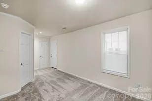 9306 Tiger Lily Ln, Charlotte, NC 28215 - Photo 17