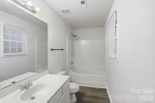 9306 Tiger Lily Ln, Charlotte, NC 28215 - Photo 31