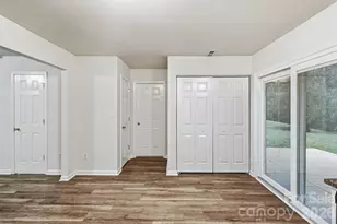 9306 Tiger Lily Ln, Charlotte, NC 28215 - Photo 15