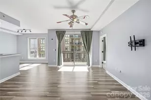 718 W Trade St, Charlotte, NC 28202 - Photo 3