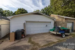 31 Maple St, Badin, NC 28009 - Photo 17