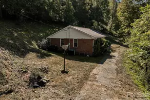 10730 US 19W Hwy, Burnsville, NC 28714 - Photo 13