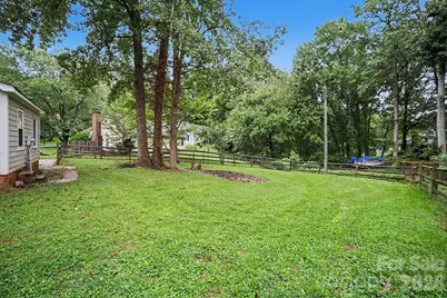5508 Whistlewood Lane, Charlotte, NC 28208 - Photo 23