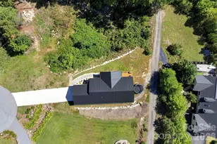 669 Crystal Heights Dr, Hendersonville, NC 28739 - Photo 37