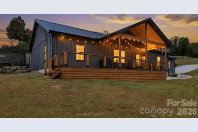 669 Crystal Heights Drive, Hendersonville, NC 28739 - Photo 3