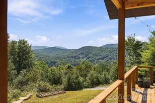 669 Crystal Heights Dr, Hendersonville, NC 28739 - Photo 7