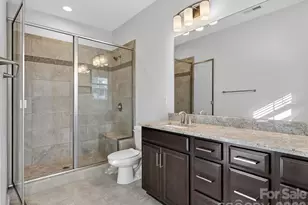 332 Hastings Run Dr, Charlotte, NC 28211 - Photo 23
