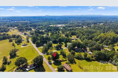 4021 Sulphur Springs Road NE, Hickory, NC 28601 - Photo 19