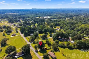 4021 Sulphur Springs Rd NE, Hickory, NC 28601 - Photo 19