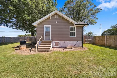4021 Sulphur Springs Road NE, Hickory, NC 28601 - Photo 13