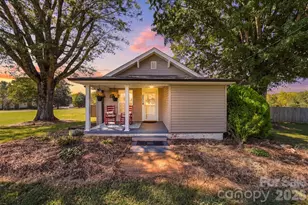 4021 Sulphur Springs Rd NE, Hickory, NC 28601 - Photo 1