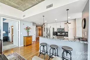 210 N Church St, Charlotte, NC 28202 - Photo 17