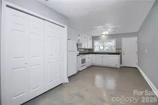 212 Kerr St NW, Concord, NC 28025 - Photo 5