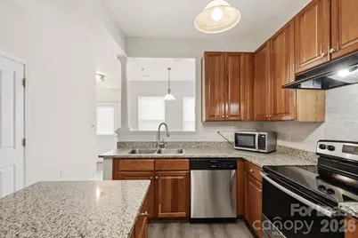 614 E 9th Street, Charlotte, NC 28202 - Photo 21