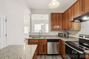 614 E 9th St, Charlotte, NC 28202 - Photo 21
