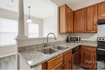 614 E 9th Street, Charlotte, NC 28202 - Photo 23