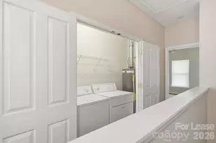 614 E 9th St, Charlotte, NC 28202 - Photo 45