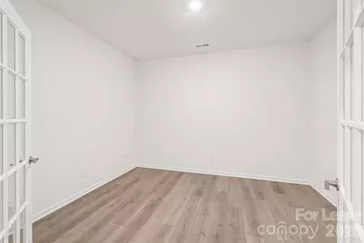 5807 Clear Creek Lane, Charlotte, NC 28215 - Photo 27