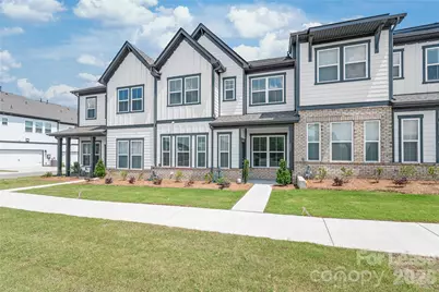 5807 Clear Creek Lane, Charlotte, NC 28215 - Photo 3