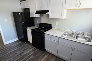 417 S Emerson St, Gastonia, NC 28052 - Photo 5