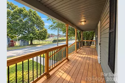 303 N Rose Avenue, Kannapolis, NC 28083 - Photo 5