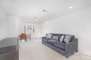 320 E Worthington Ave, Charlotte, NC 28203 - Photo 3
