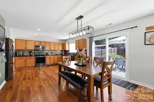 2729 Markham Woods Ct, Charlotte, NC 28214 - Photo 5