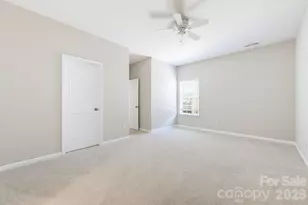 1704 Swan Dr, Charlotte, NC 28216 - Photo 15