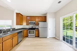 1704 Swan Dr, Charlotte, NC 28216 - Photo 11