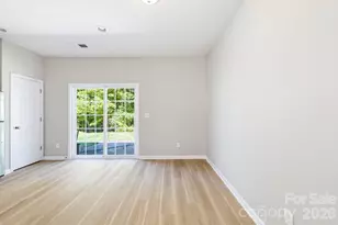 1704 Swan Dr, Charlotte, NC 28216 - Photo 9