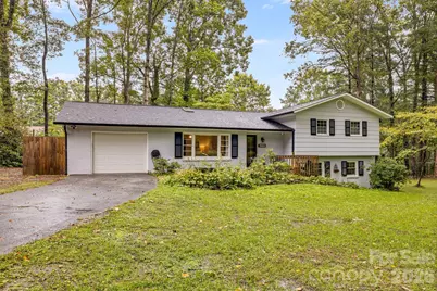 3238 Debbie Drive, Hendersonville, NC 28791 - Photo 3