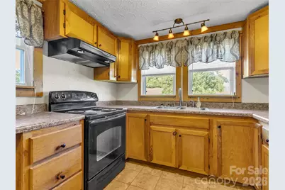 408 Sunny Drive, Waynesville, NC 28786 - Photo 13