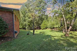 186 Catherine Dr, Columbus, NC 28722 - Photo 37