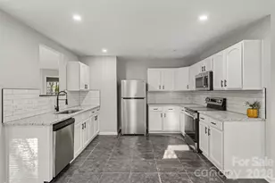 12937 Silvaire Farm Rd, Charlotte, NC 28278 - Photo 5