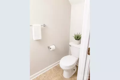 1107 3rd Avenue SW, Hickory, NC 28602 - Photo 9