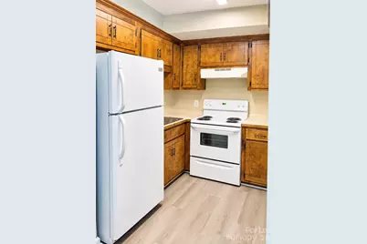 1107 3rd Avenue SW, Hickory, NC 28602 - Photo 5